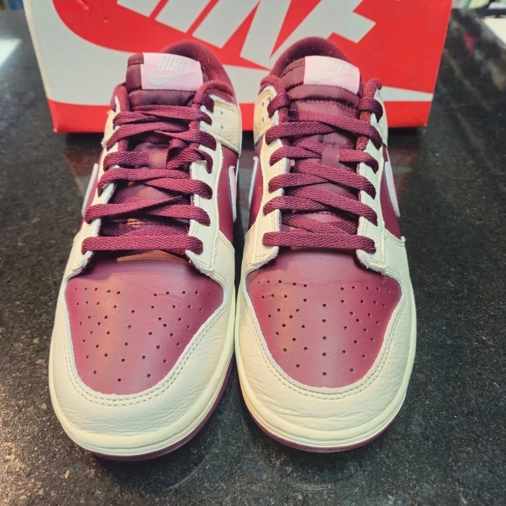 Nike Dunk Low Retro PRM 'Valentine's Day' (2023) SKU: DR9705-100 sz 9.5